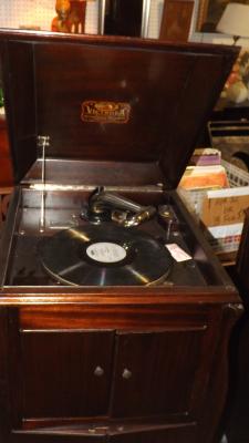 Antique, Victrola Talking Machine