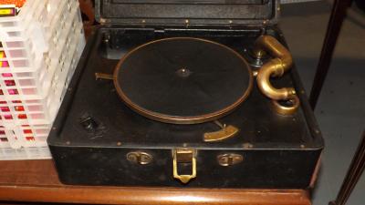 Antique suitcase portable swiss made 